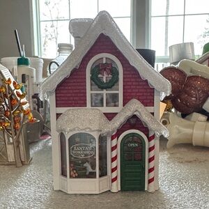 Bath & Body Works Red and Green Holiday House Decor